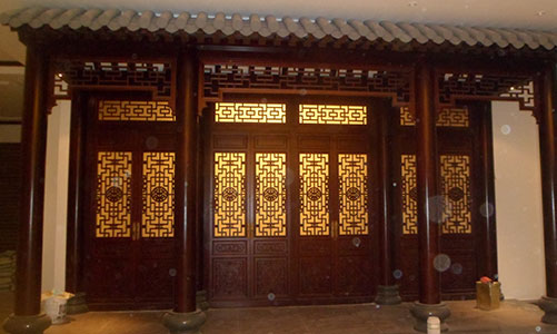 酉阳传统仿古门窗浮雕技术制作方法